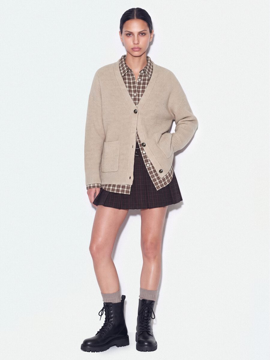Beige stretch cardigan with deep V-neck_1