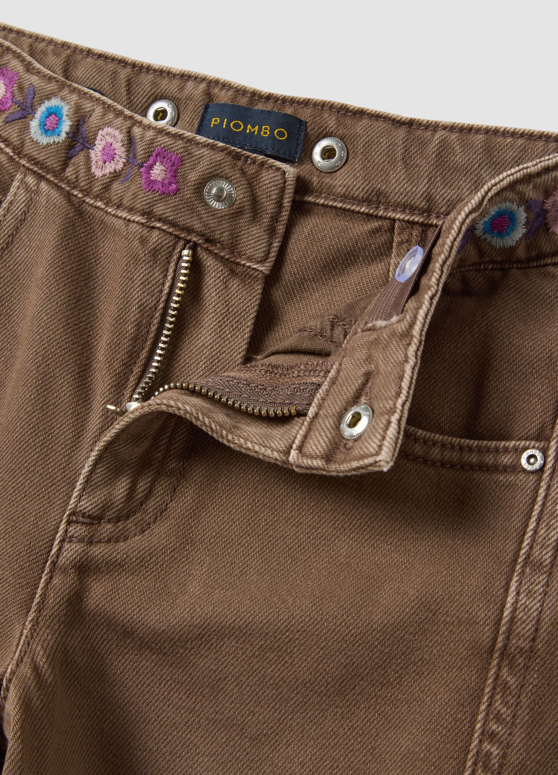 Brown pure cotton embroidered balloon-fit jeans
