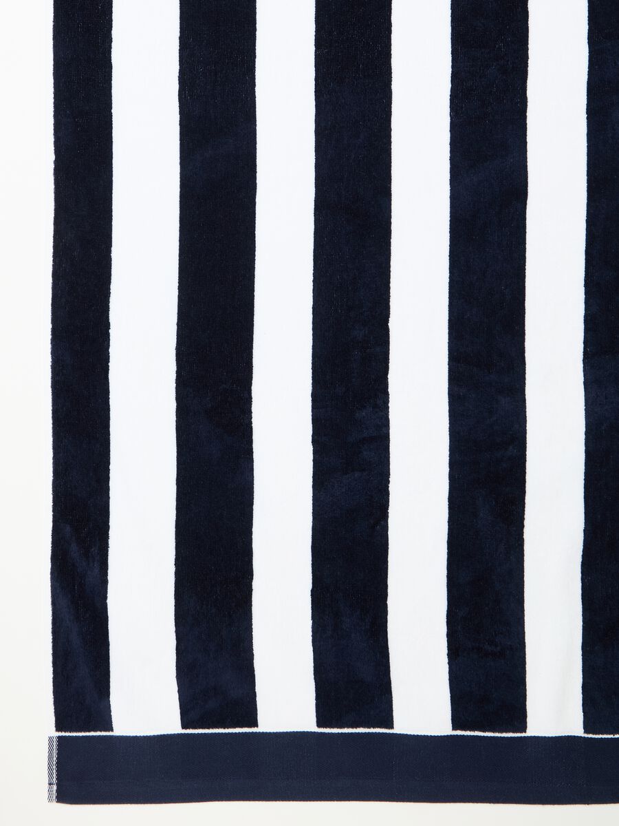 Beach towel in striped terry_1