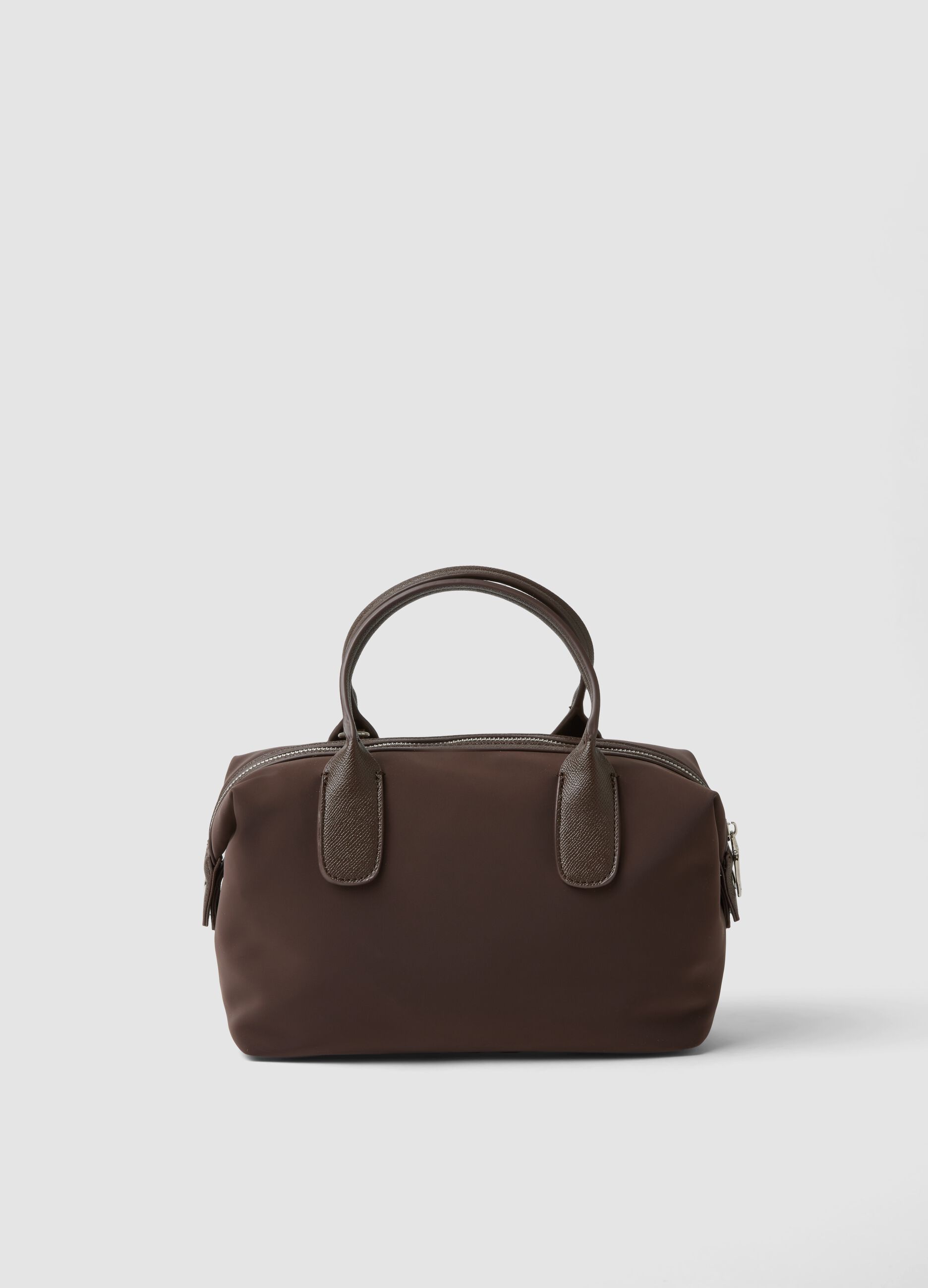 Braune Handtasche mit verstellbarem Schulterriemen