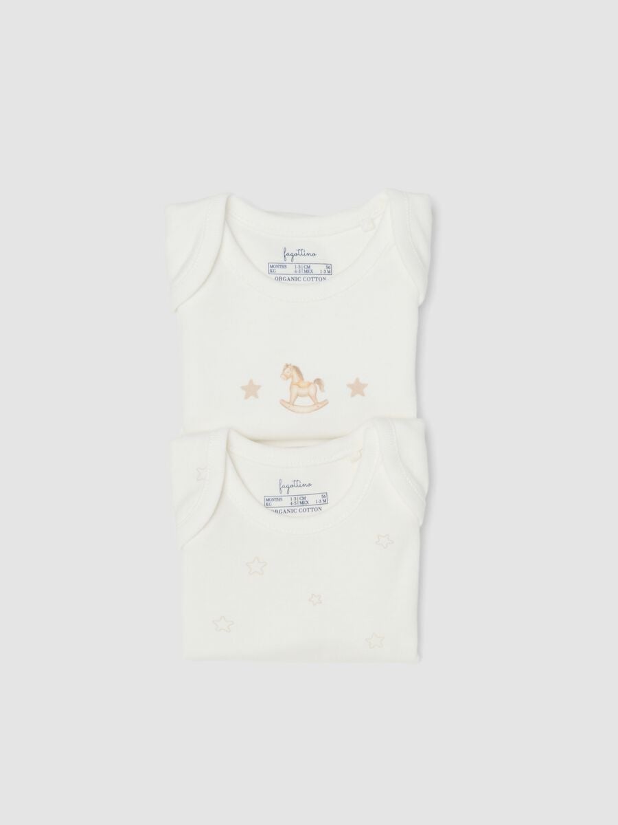 Two-pack of white organic cotton bodysuits with prints_3