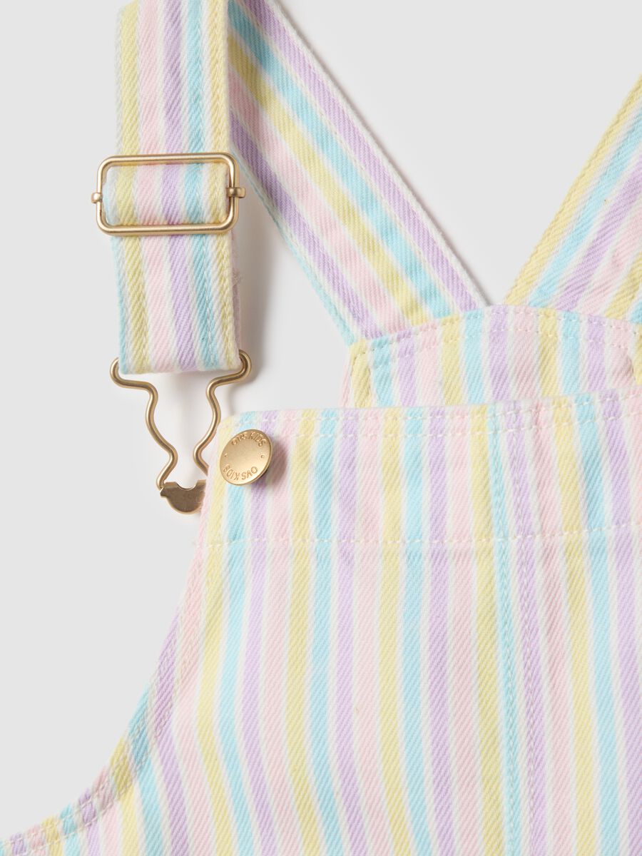 Girls' multicolour striped pure cotton dungarees regular fit_2