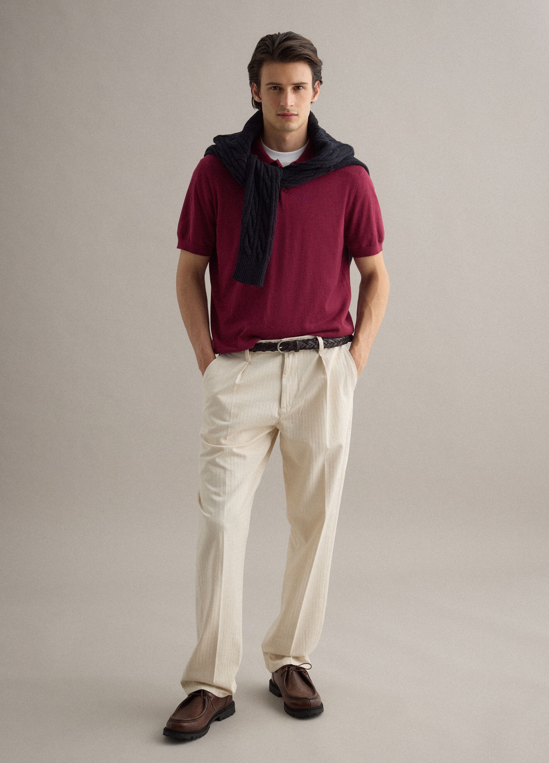 Polo rojo regular fit en mezcla de algod&oacute;n, lino y seda