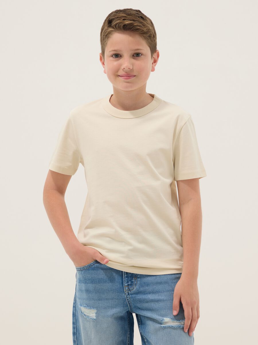 Beiges Jungen-T-Shirt aus reiner Baumwolle im Regular Fit_0