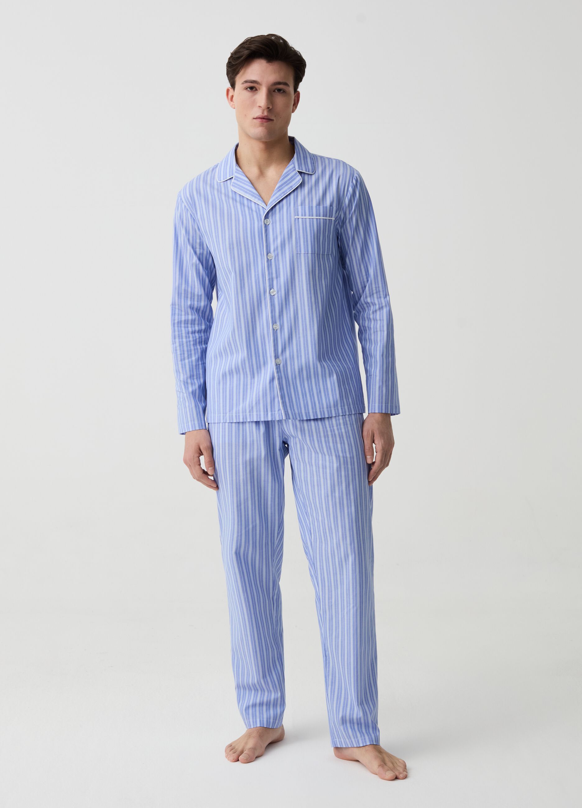 Pijama largo de algodón con botones