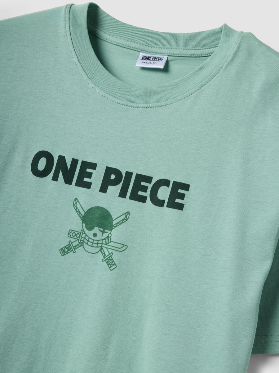 Gr&uuml;nes T-Shirt aus reiner Baumwolle mit One Piece-Schriftzug, Relaxed Fit_1