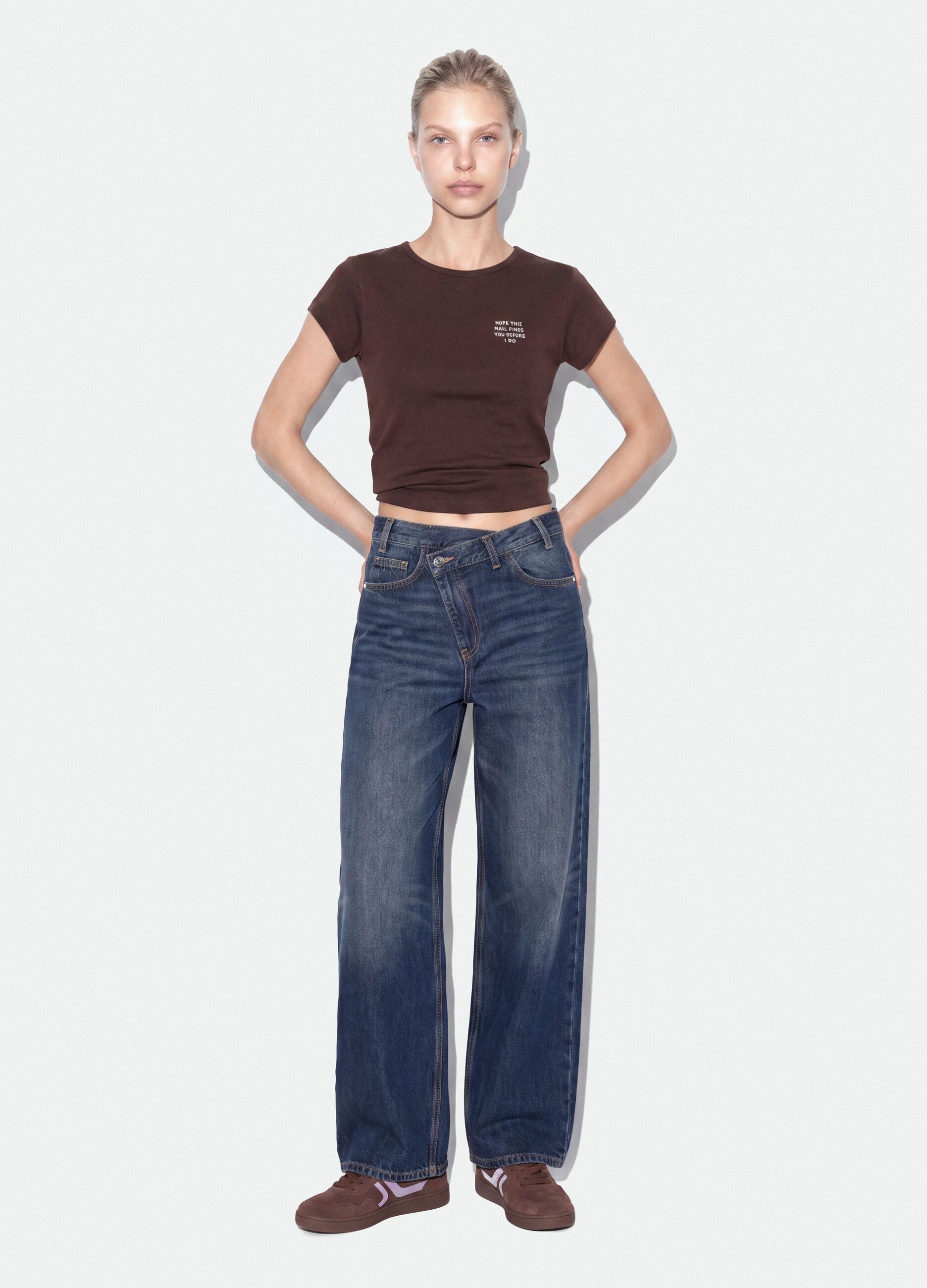 Brown pure cotton crew-neck T-shirt with slogan