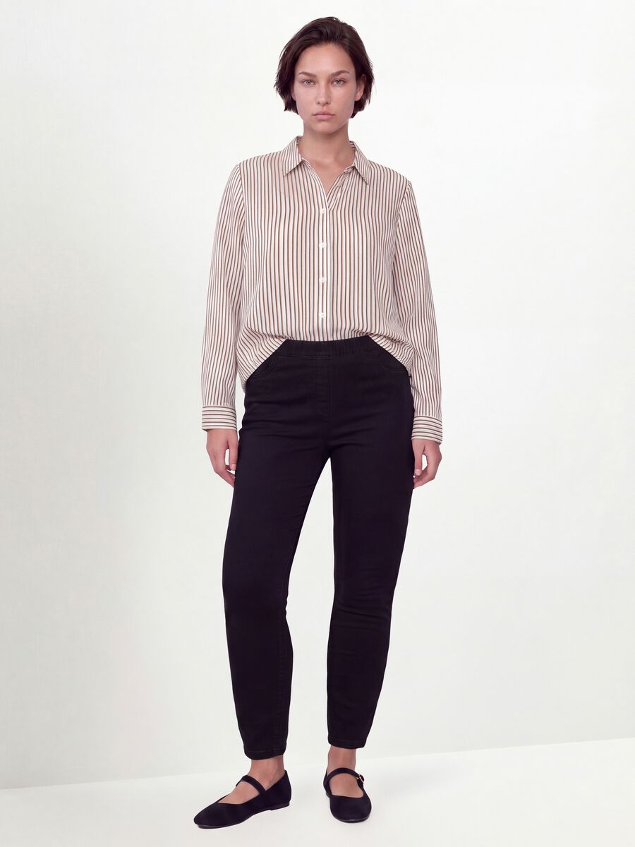 Schwarze Skinny-Jeggings aus elastischer Baumwolle und Viskose_0