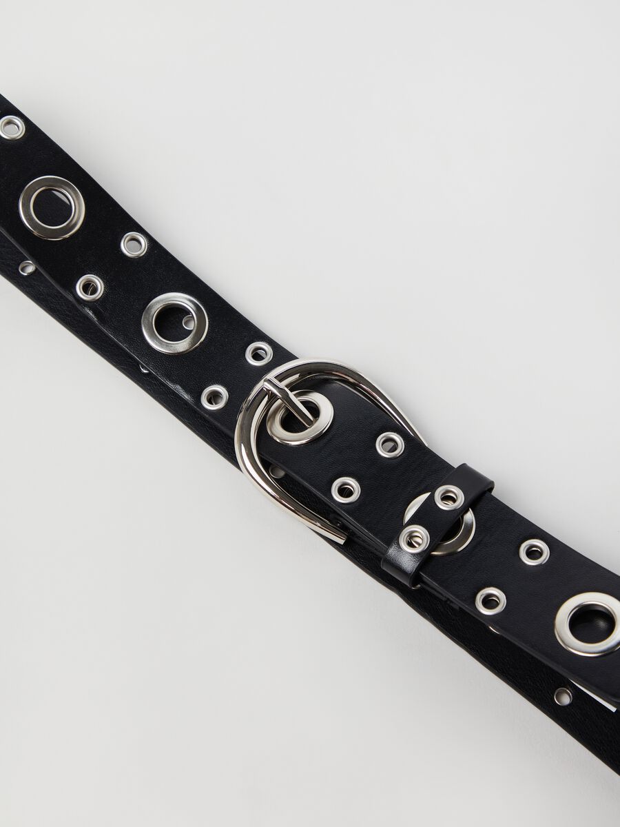 Belt with studs with holes_1