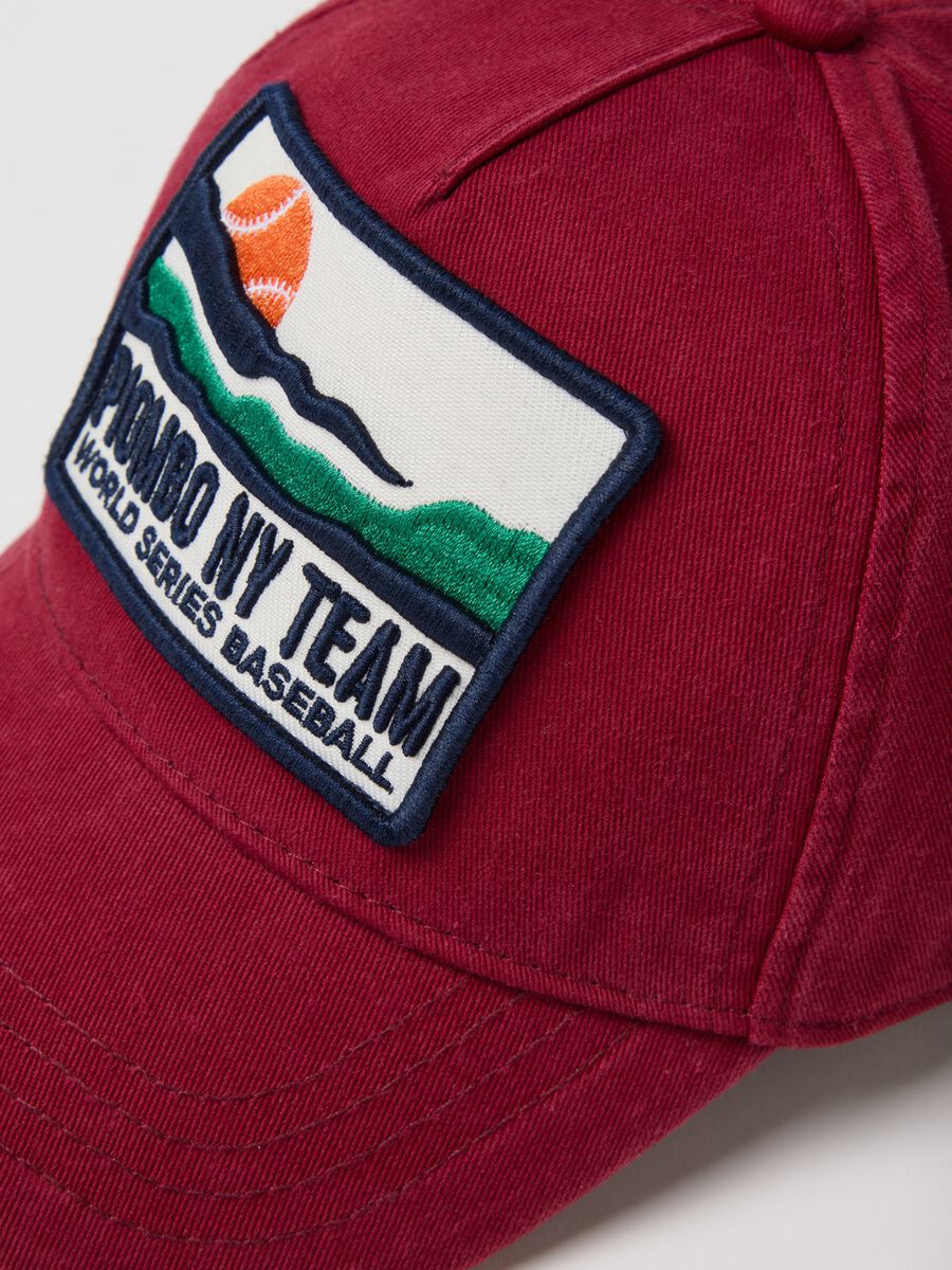 Red cotton baseball cap for kids with patch_3