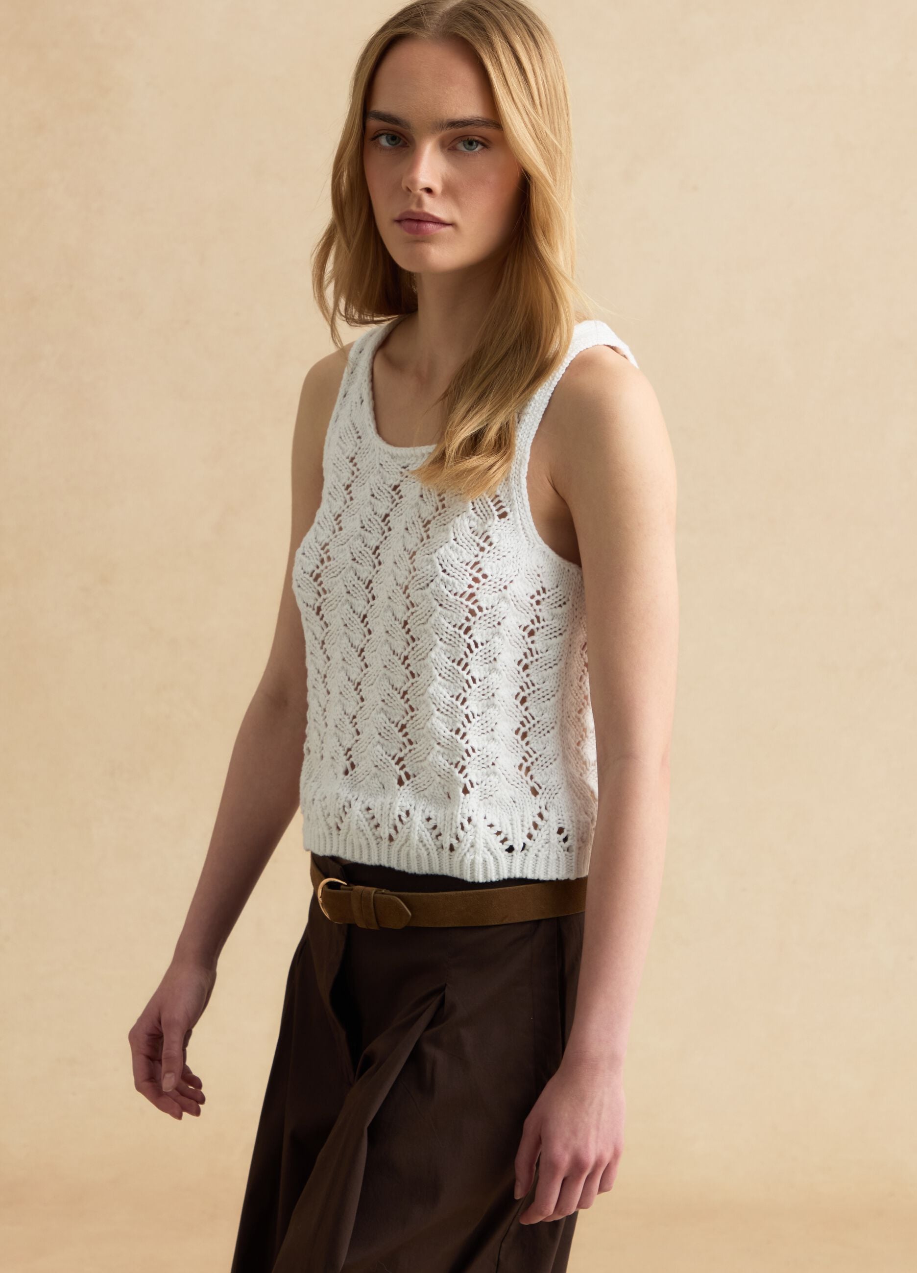 Wei&szlig;es Tanktop aus reiner Baumwolle in H&auml;keloptik