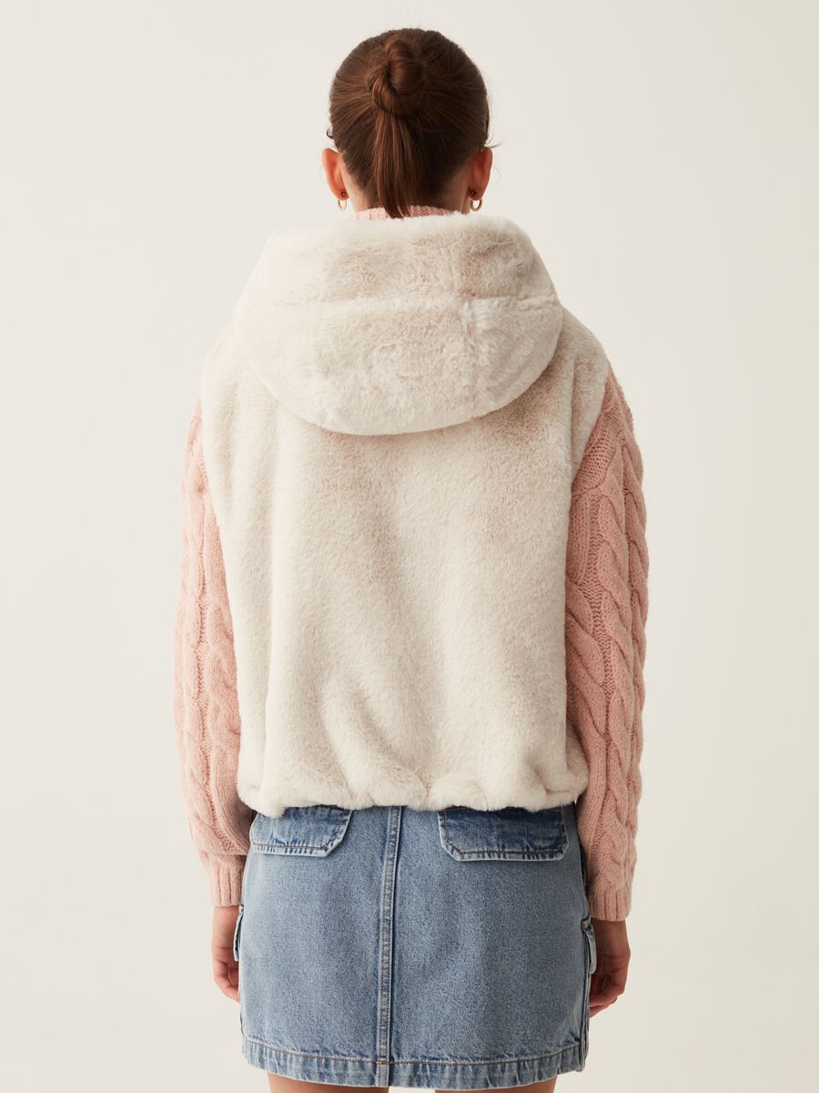 Faux fur gilet with hood_2