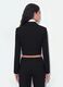 Blazer preto cropped em viscose el&aacute;stica com lapelas cl&aacute;ssicas, slim fit_3