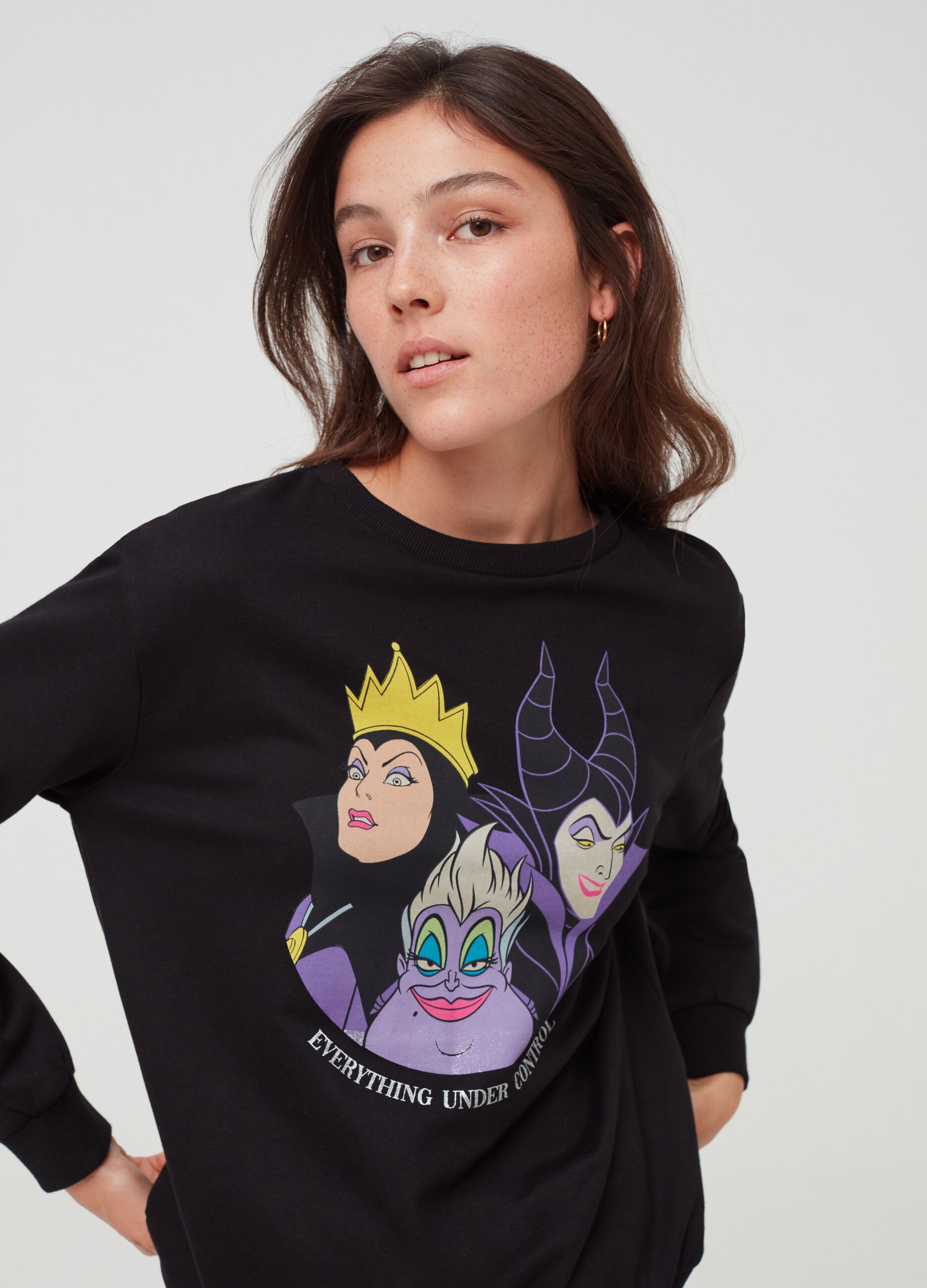 100% cotton sweatshirt with Disney witches