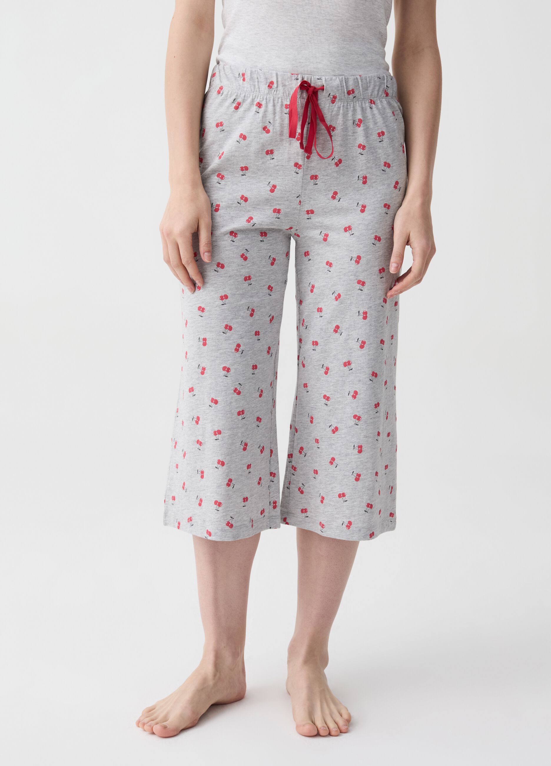 Pantalone pigiama pinocchietto con ciliegie