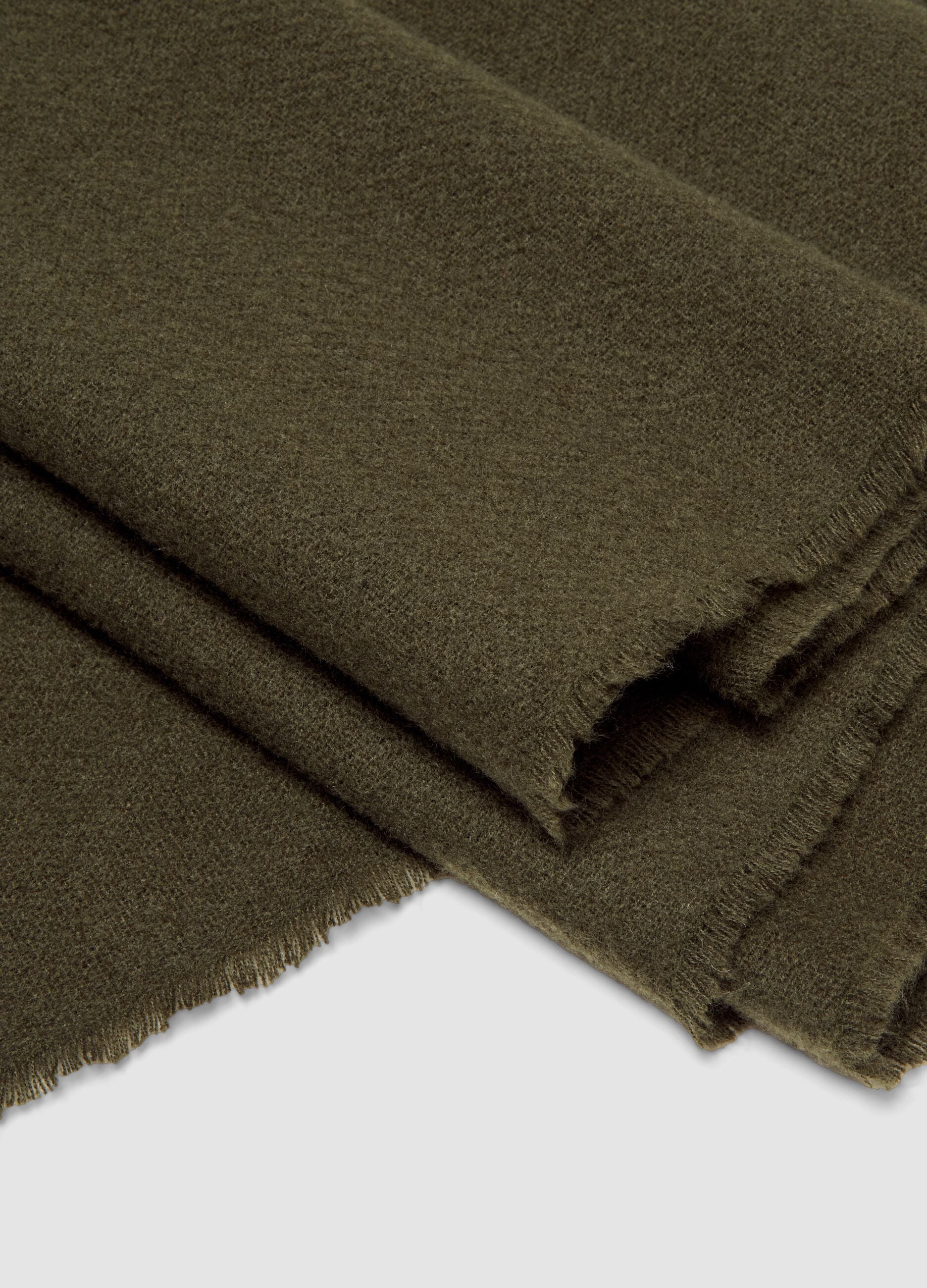 Green viscose-blend scarf with fringes