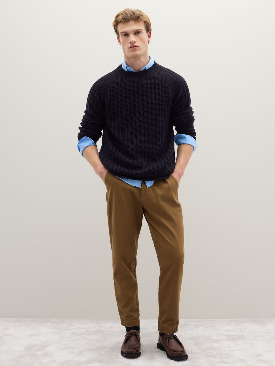 Blue crewneck jumper regular fit with knit design_2