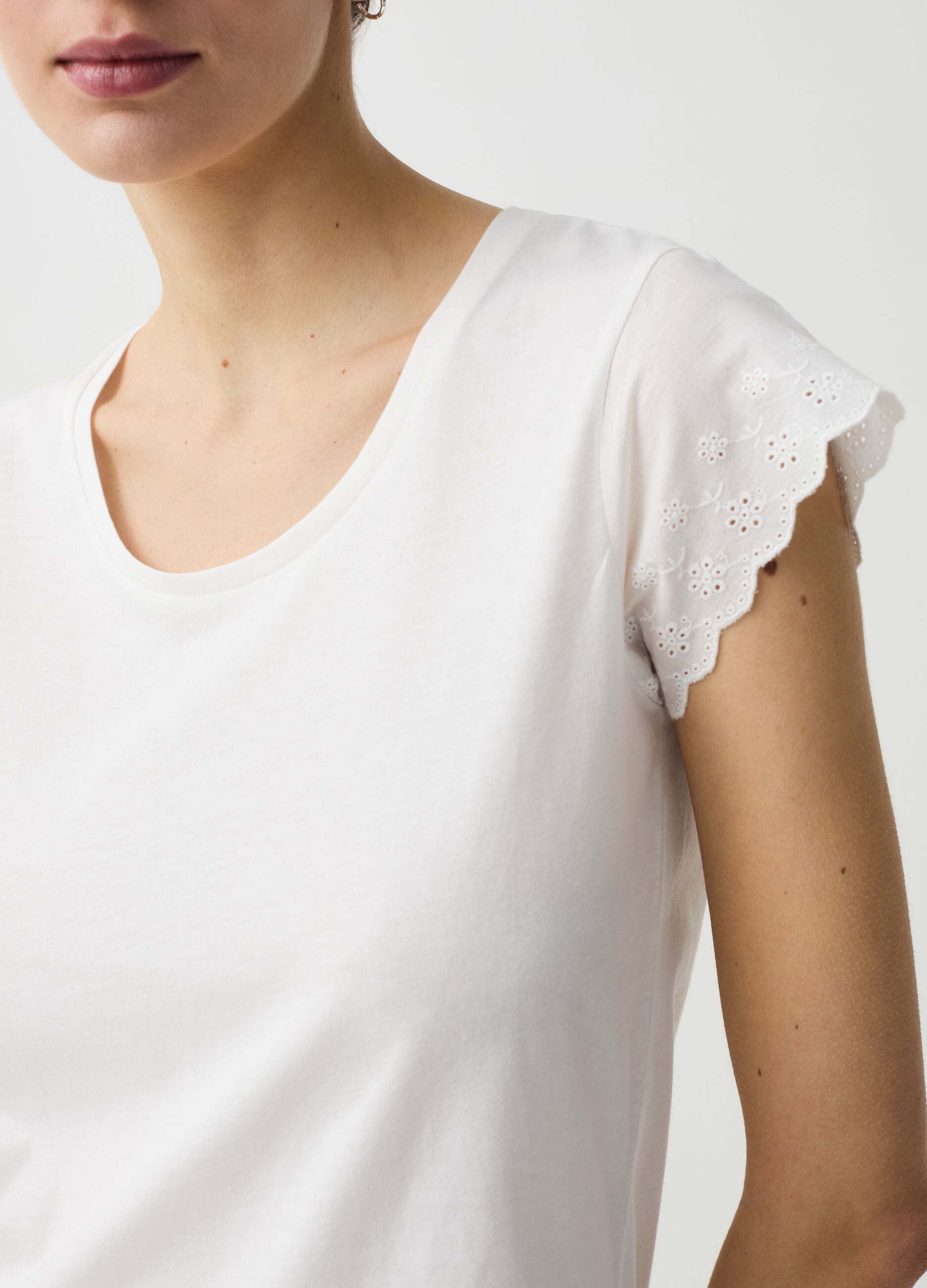 Jersey pyjama top with broderie anglaise edging