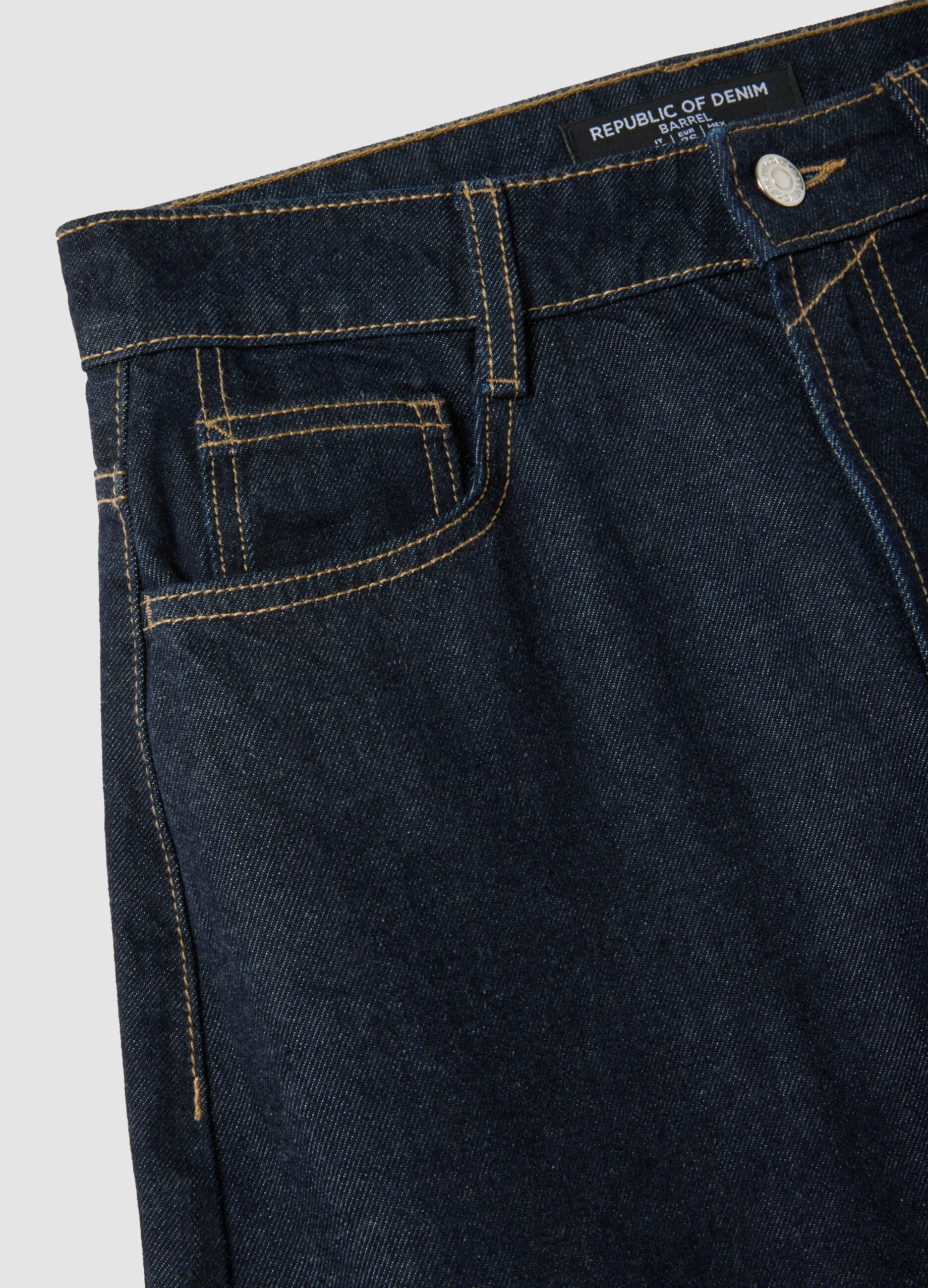 Jeans lavaggio scuro denim in puro cotone barrel fit