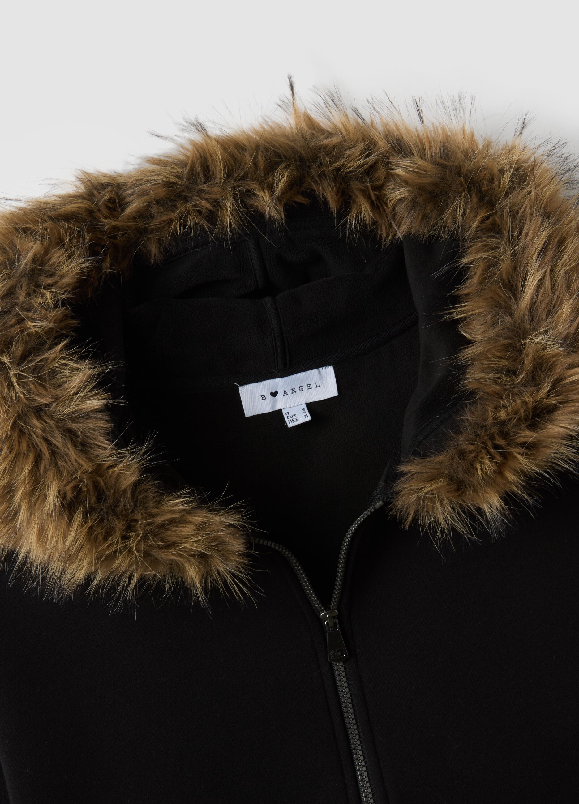 Felpa nera in tessuto elasticizzato con girocollo relaxed fit