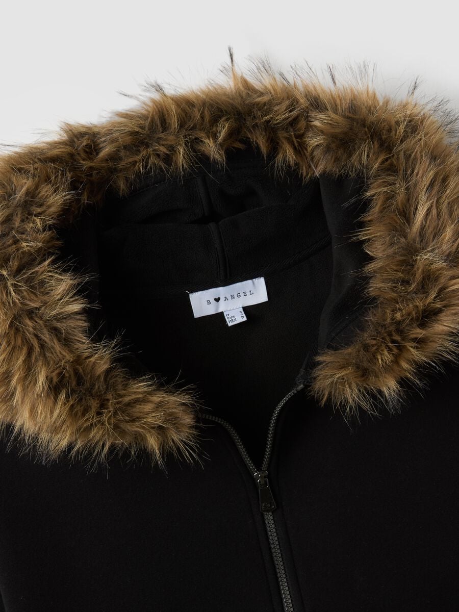 Felpa nera in tessuto elasticizzato con girocollo relaxed fit_1