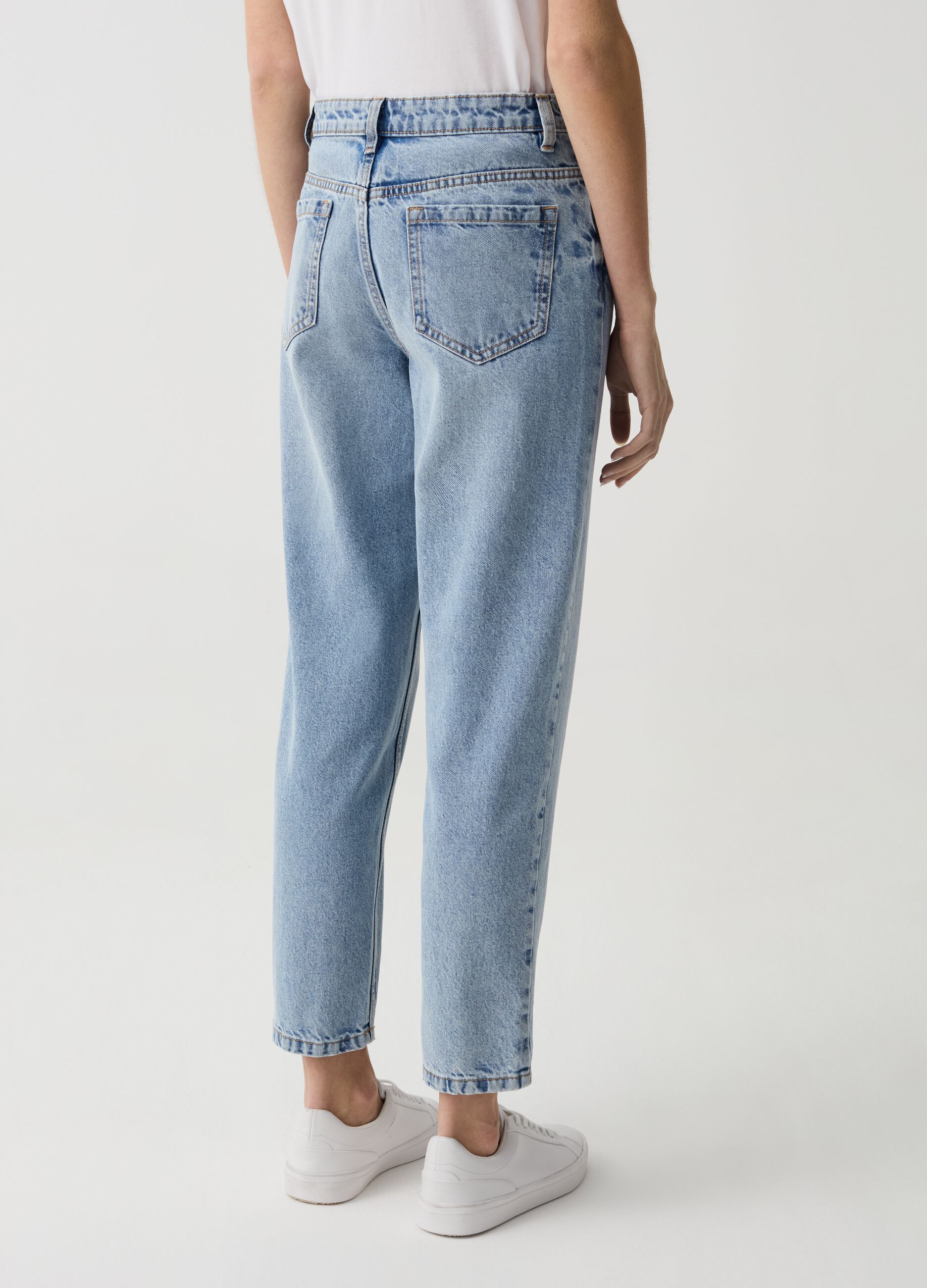 Mum-fit crop jeans