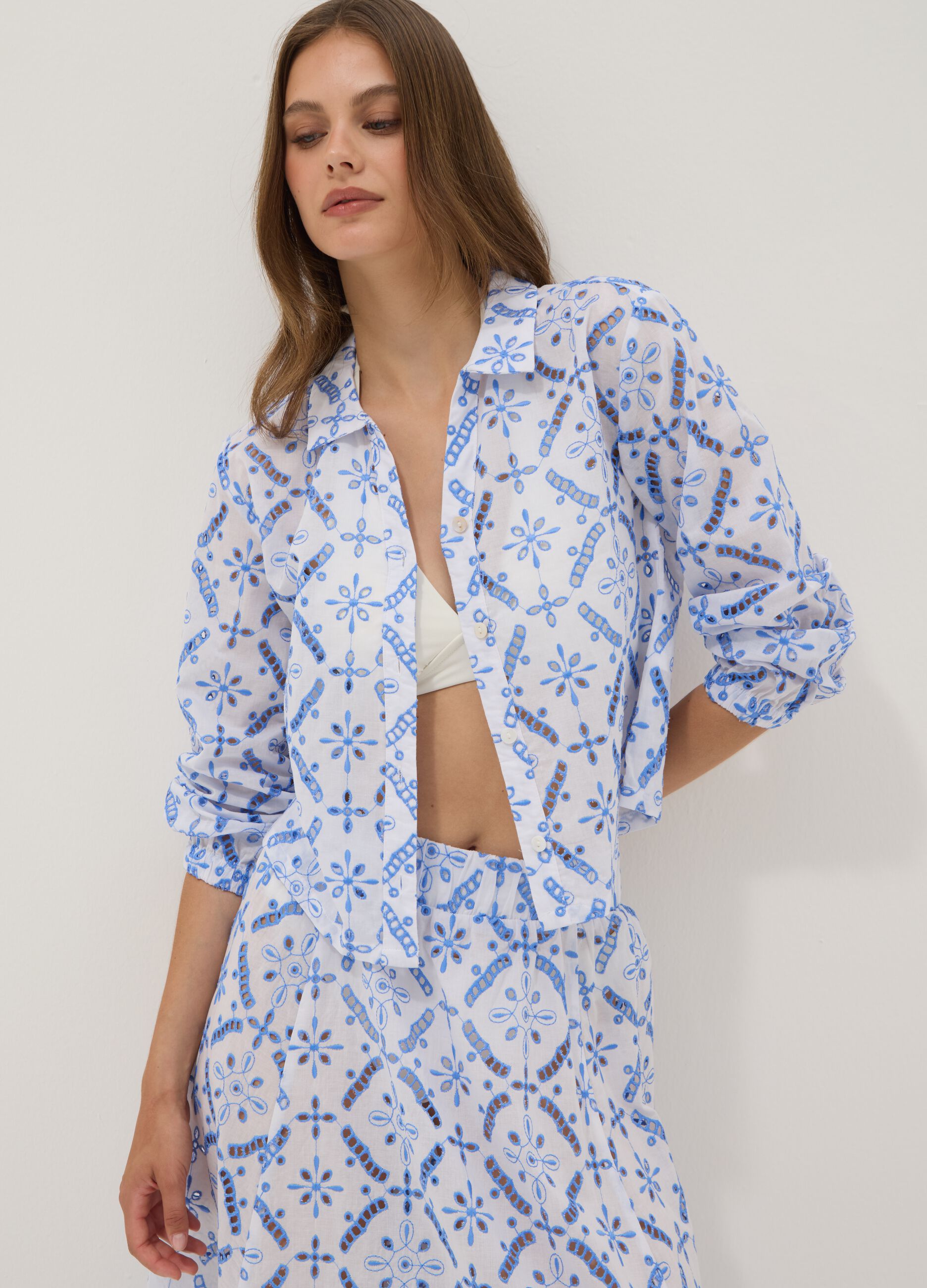 Blue organic cotton shirt with all-over print
