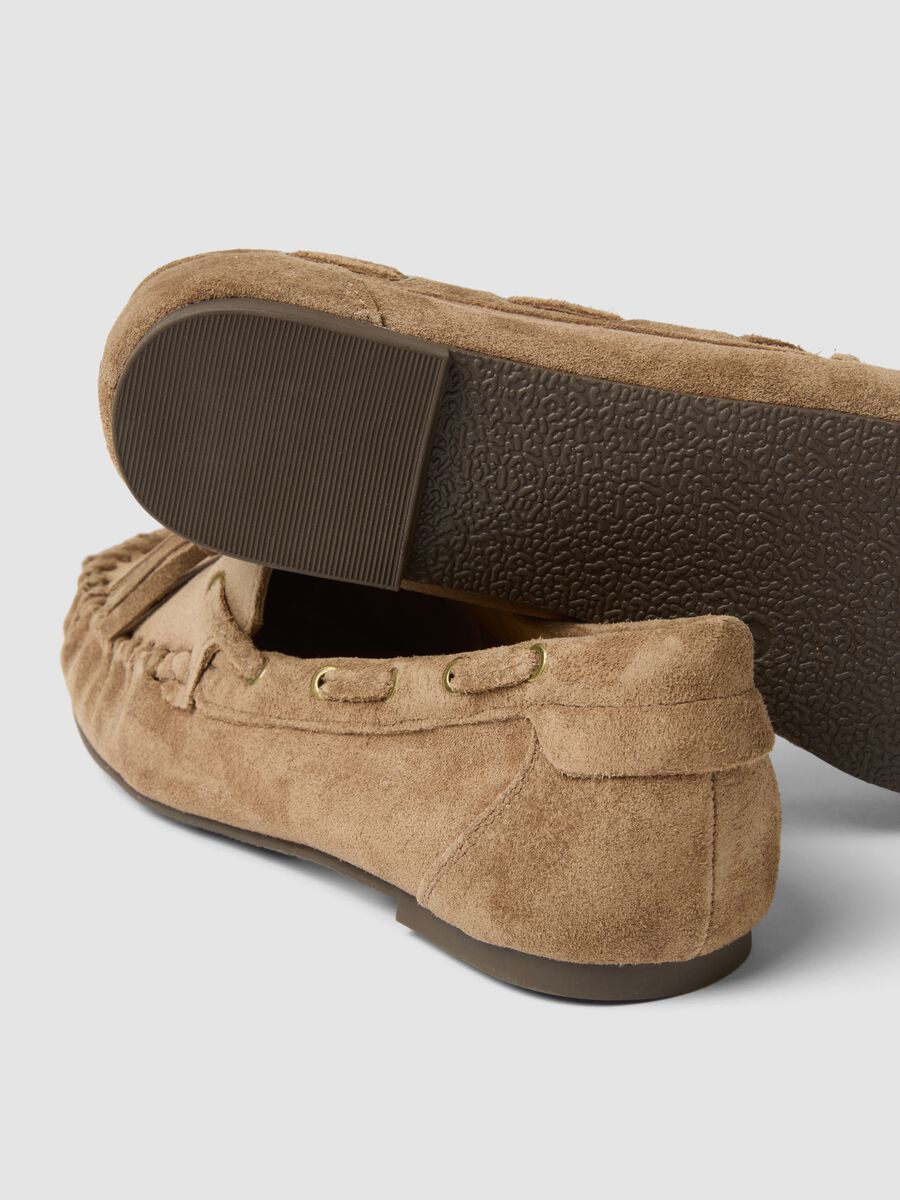 Comfortable brown genuine leather loafers_2