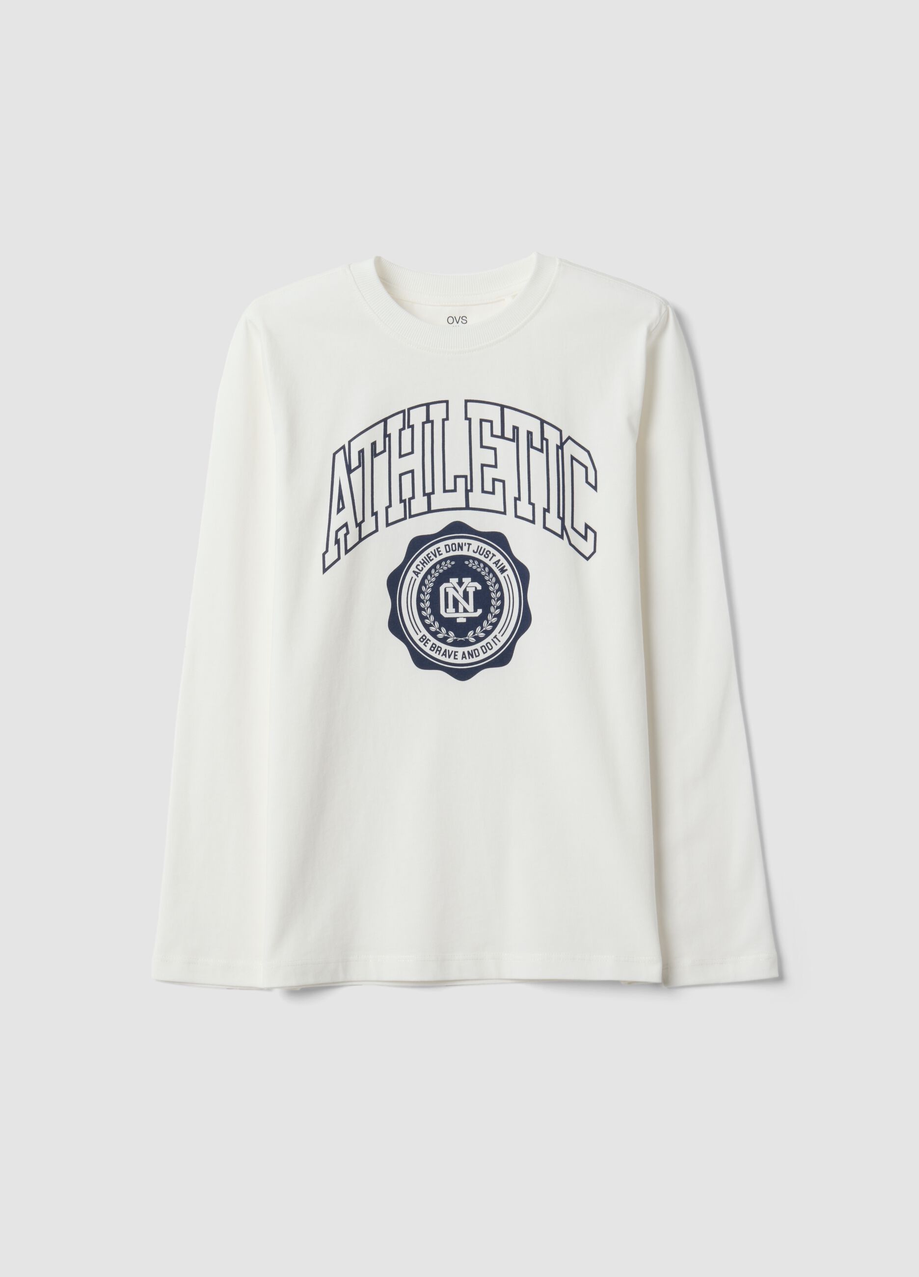 T-shirt branca de algod&atilde;o org&acirc;nico com estampado gr&aacute;fico para rapaz