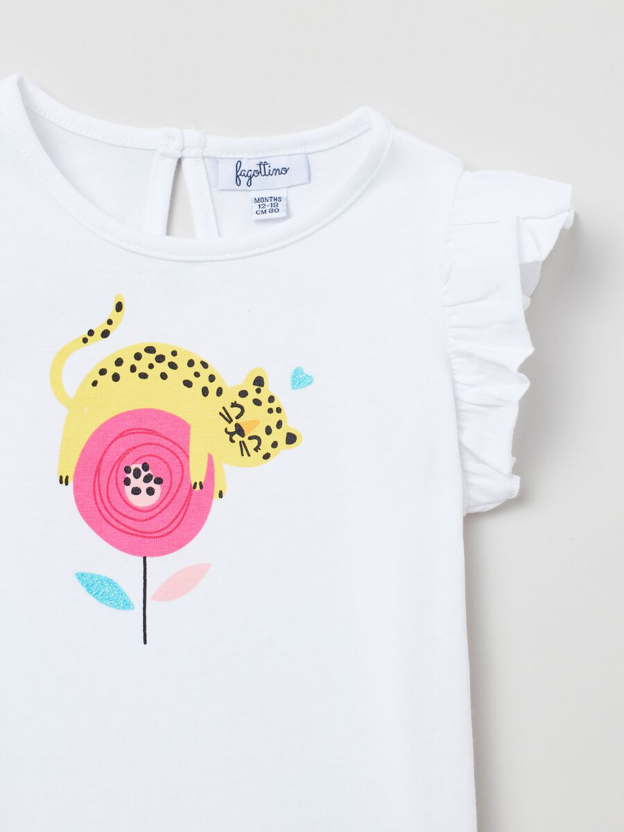 T-shirt with print and flounce_1