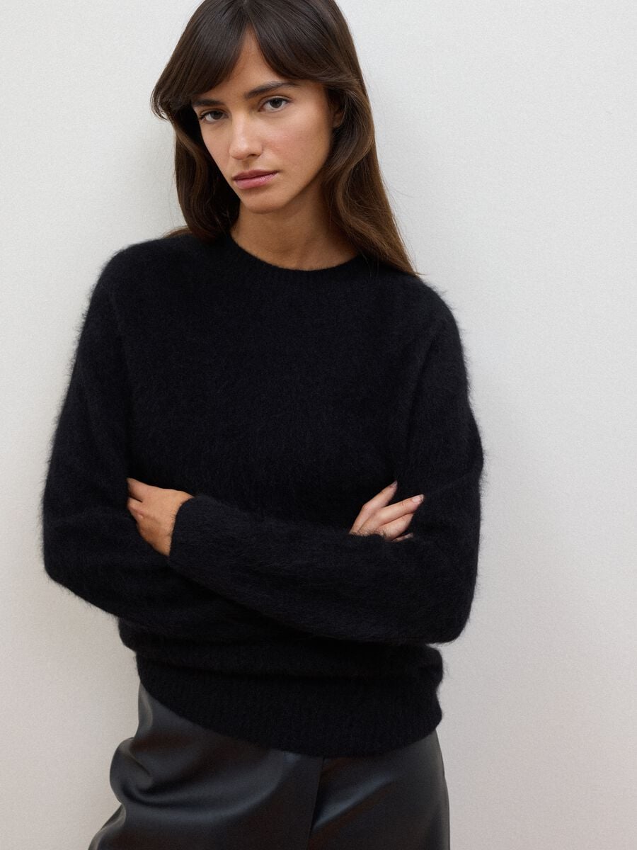Maglia girocollo nera in misto lana e cashmere over fit_0