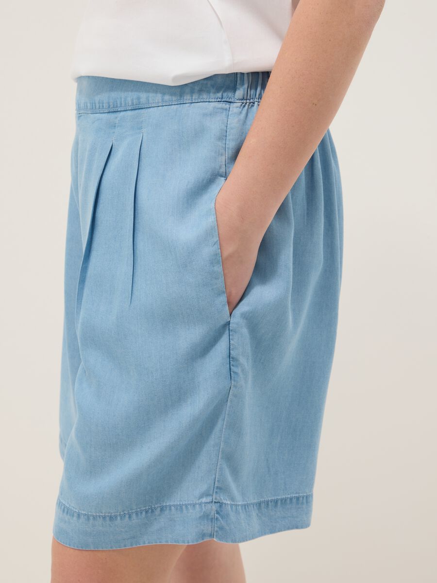 Light blue pure lyocell shorts with elasticated waist, relaxed fit_3