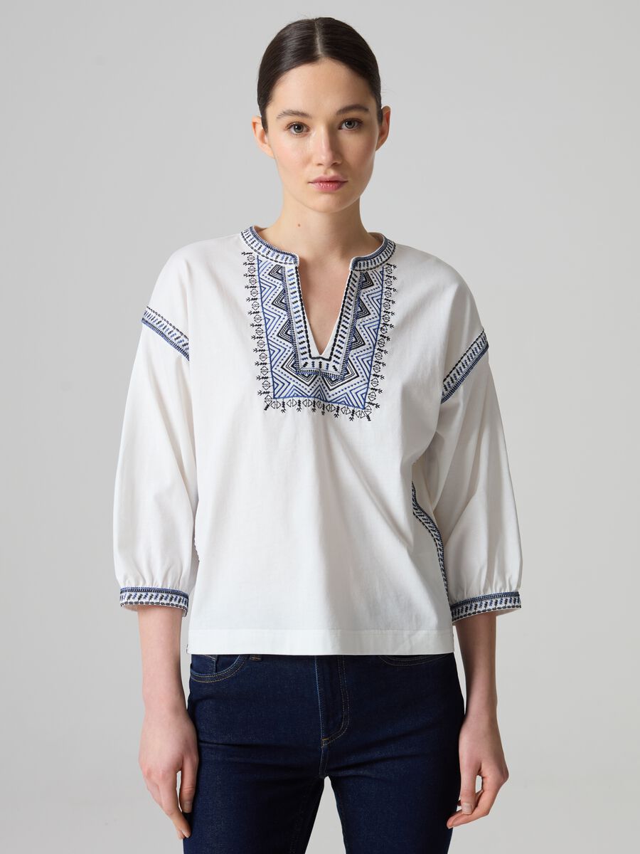 Cotton T-shirt with ethnic embroidery_0