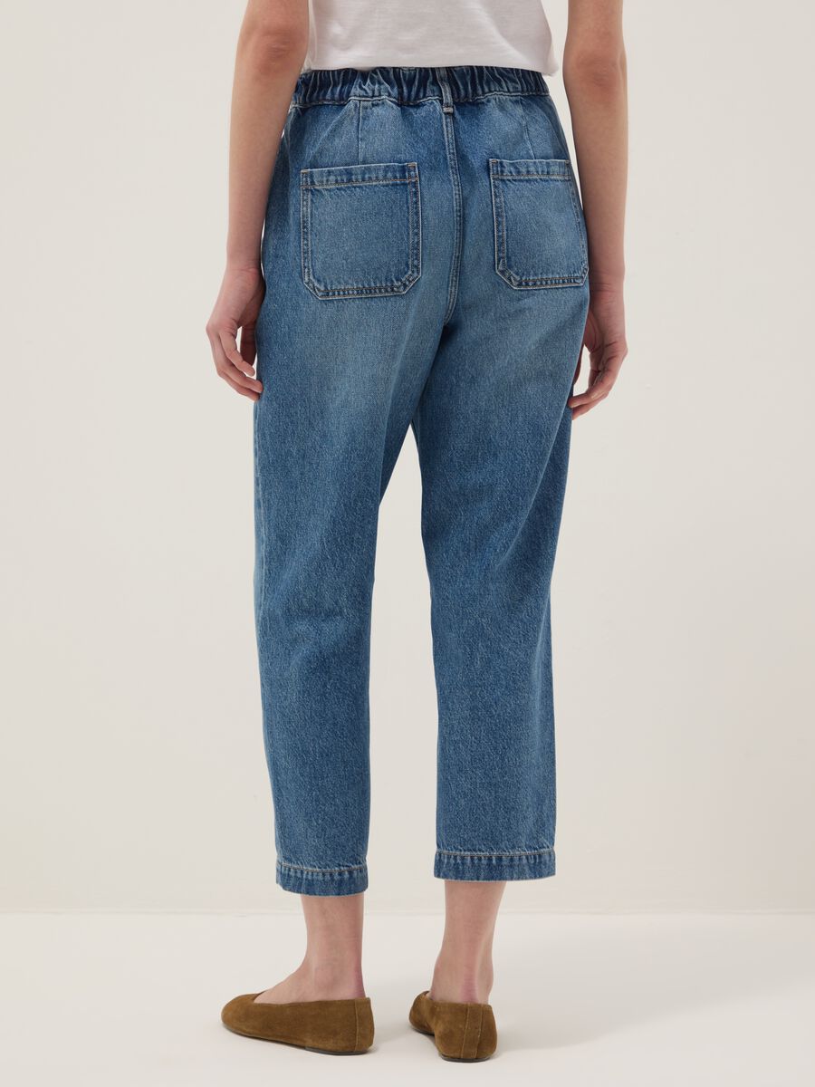 Light blue pure cotton denim carrot-fit jeans_2