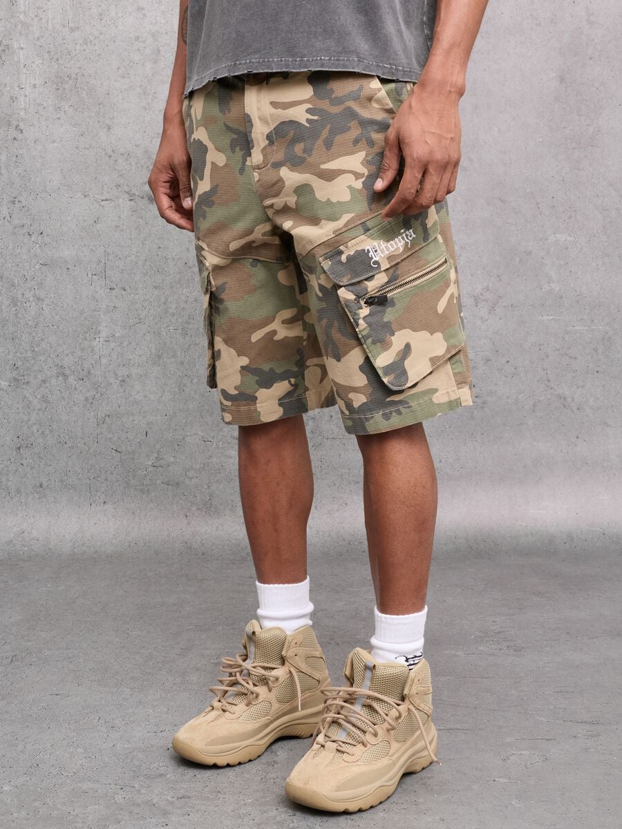 Camo Cargo Shorts_2