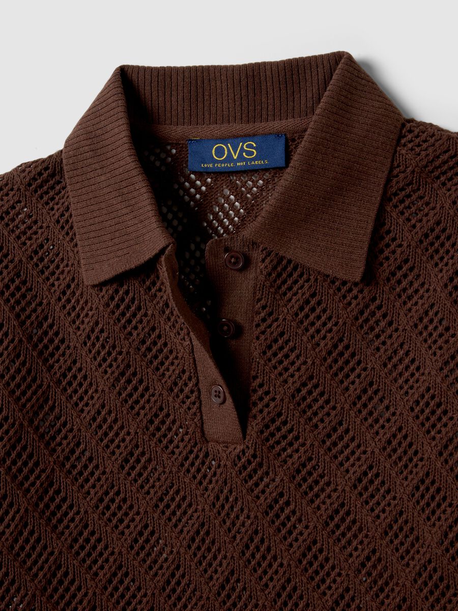 Brown regular fit short sleeve polo with mesh texture_5