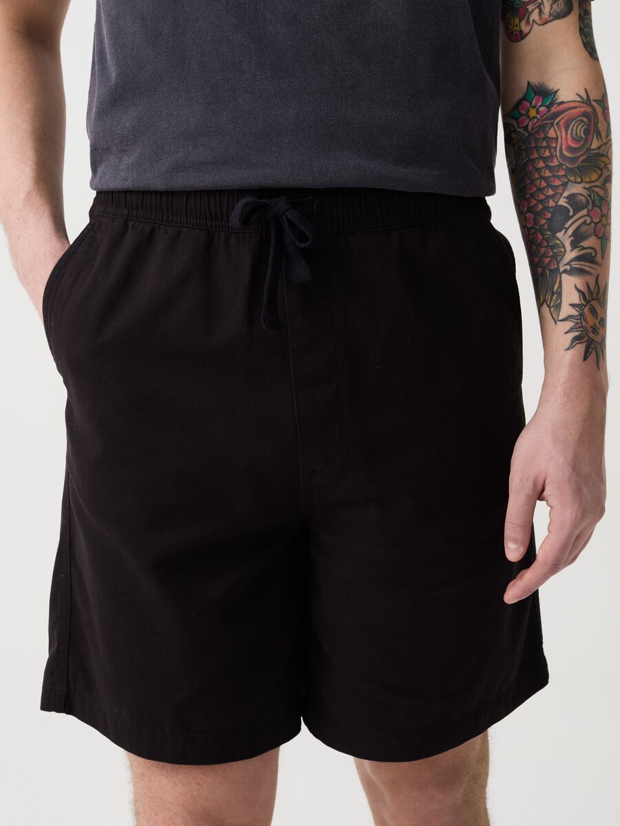 Bermuda joggers in cotton with drawstring_1