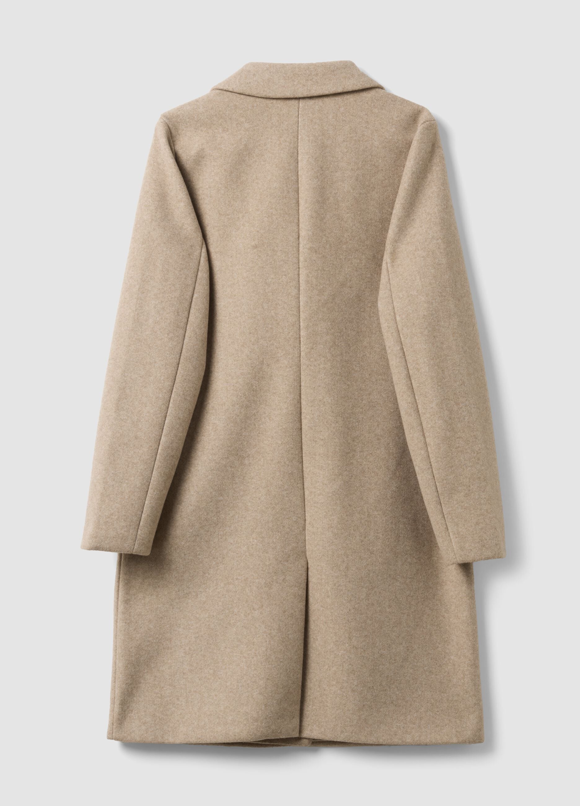 Casaco camel regular fit com lapelas e bot&otilde;es