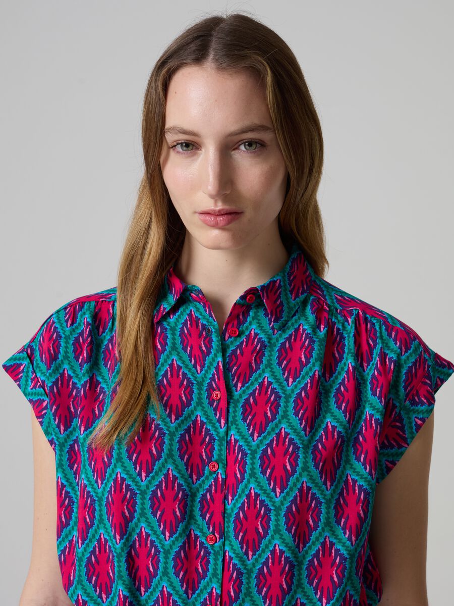 Short-sleeved blouse with print and drawstring_0