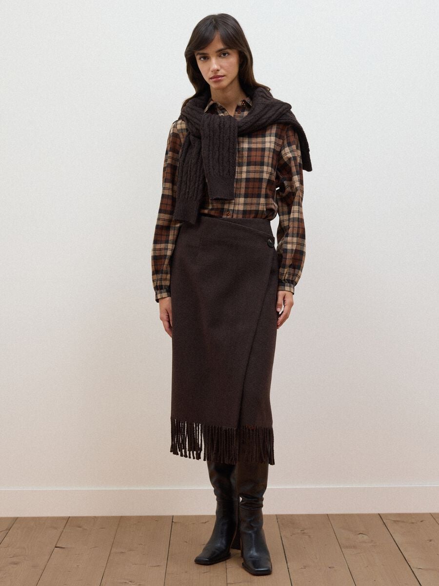 Brown viscose-wool blend skirt with fringed hem_0