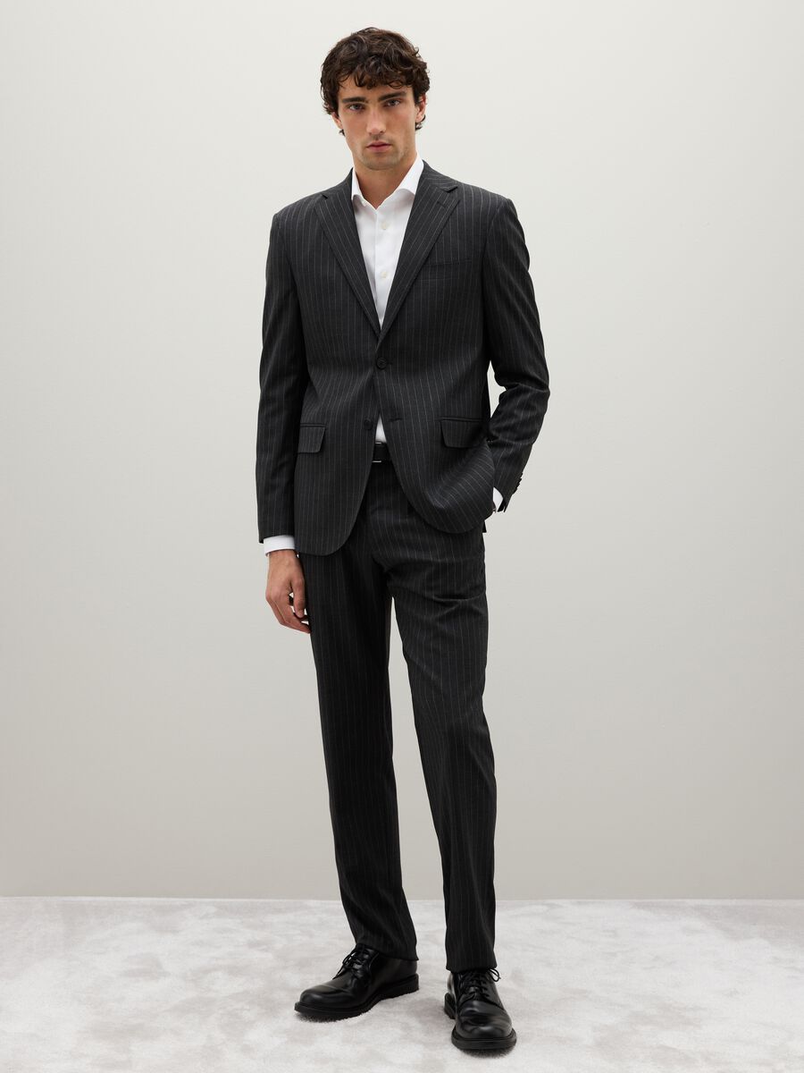Black Stretch Fabric Suit_1