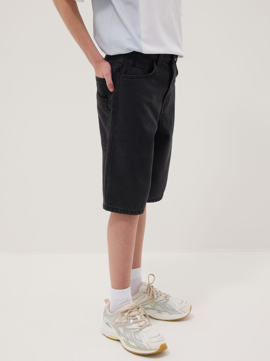 Boy's black cotton blend skater fit shorts_1
