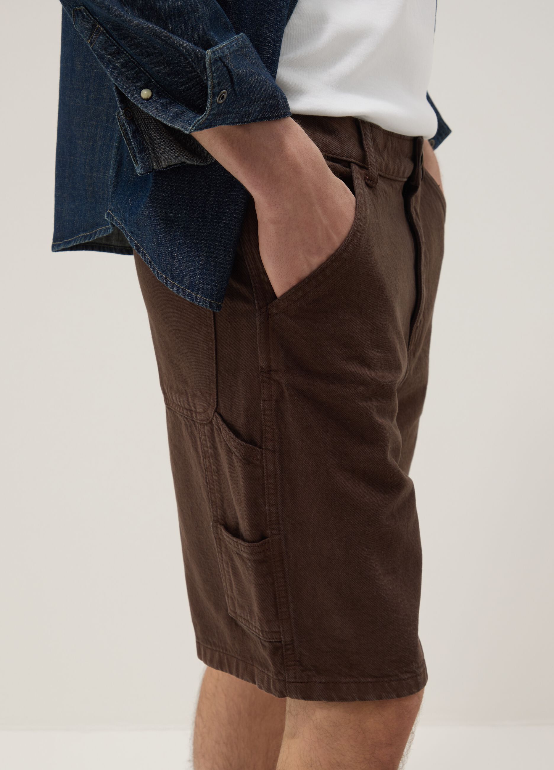 Braune Bermuda-Shorts aus reiner Baumwolle