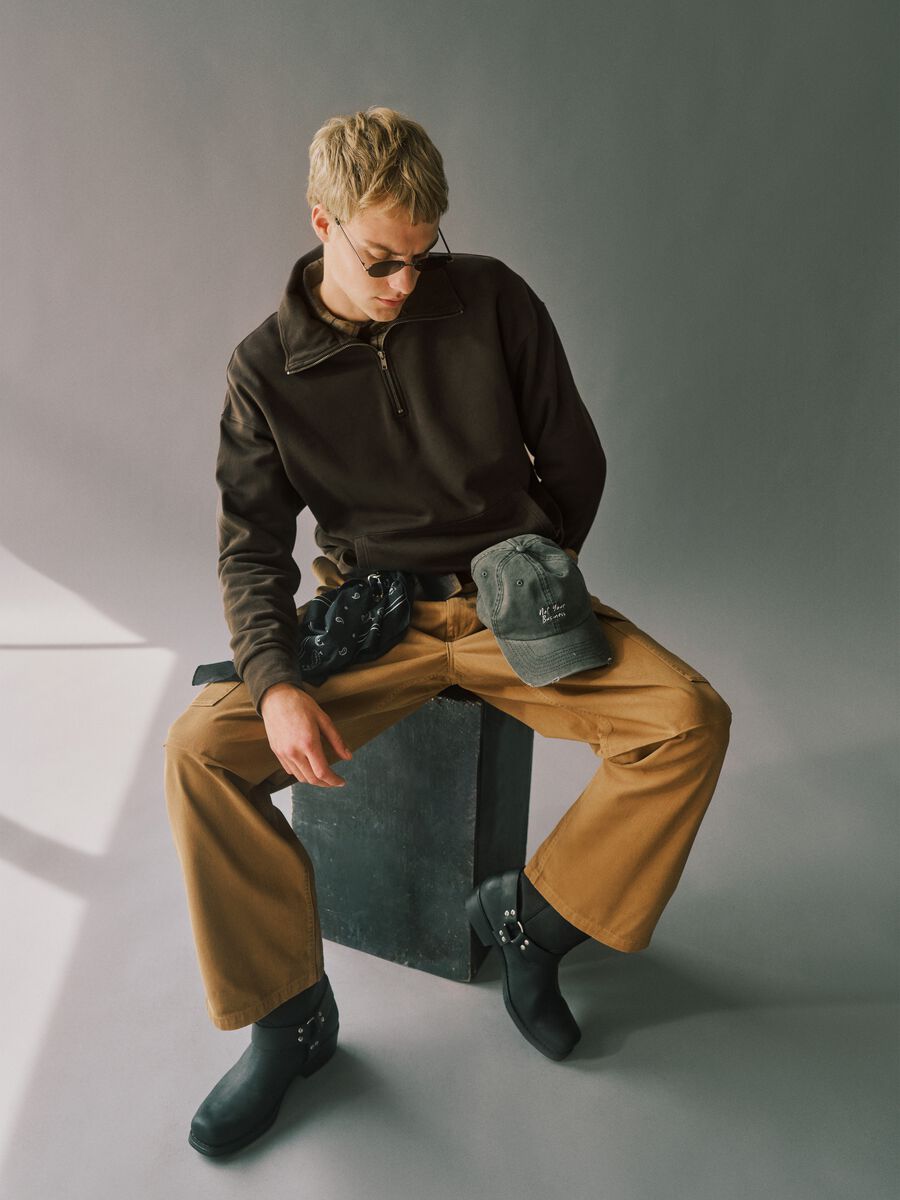 Black pure cotton sweatshirt regular fit_0