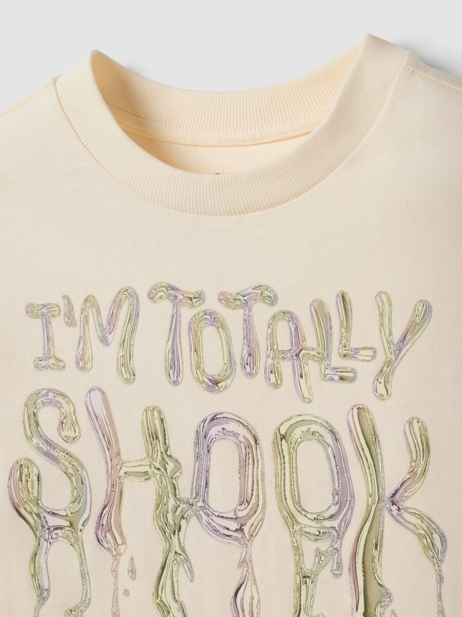 &Mu;&pi;&epsilon;&zeta; T-shirt &alpha;&pi;ό 100% &beta;&alpha;&mu;&beta;ά&kappa;&iota; &mu;&epsilon; &rho;&iota;&mu;&pi; &lambda;&alpha;&iota;&mu;ό&kappa;&omicron;&psi;&eta; &kappa;&alpha;&iota; &sigma;&tau;ά&mu;&pi;&alpha; &mu;&pi;&rho;&omicron;&sigma;&tau;ά_4