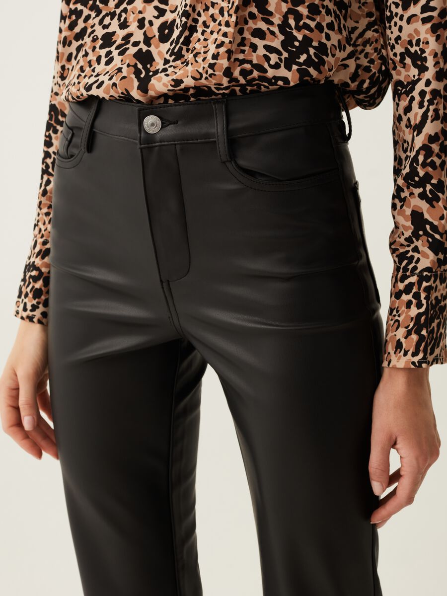 Glossy-effect bootcut-fit trousers_3