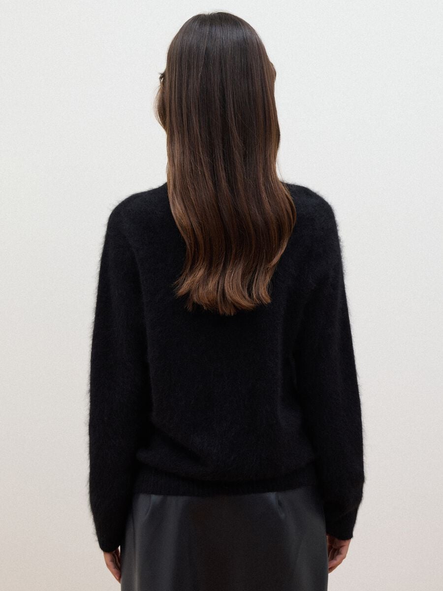 Maglia girocollo nera in misto lana e cashmere over fit_3
