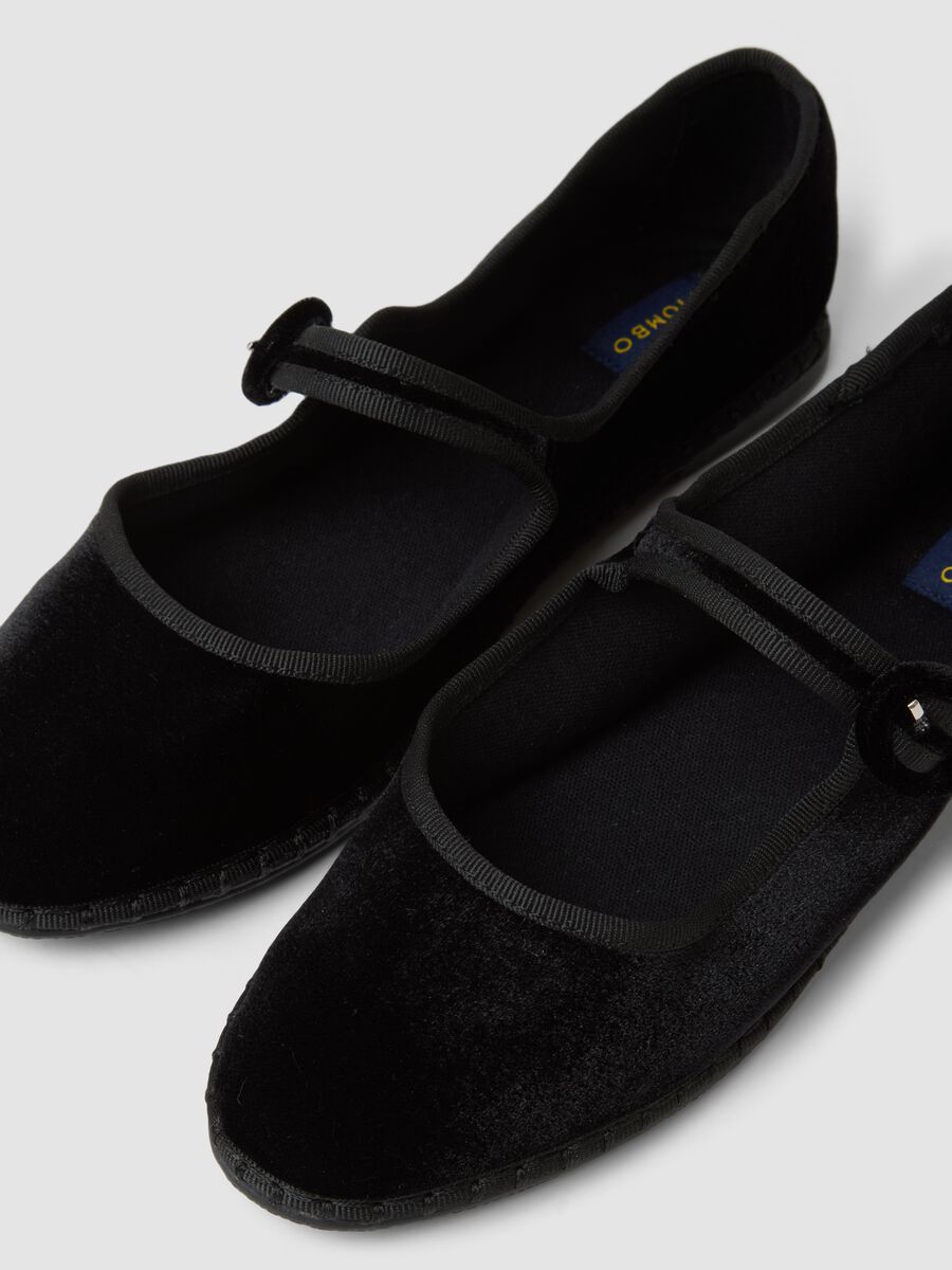 Black ballet flats with strap_1