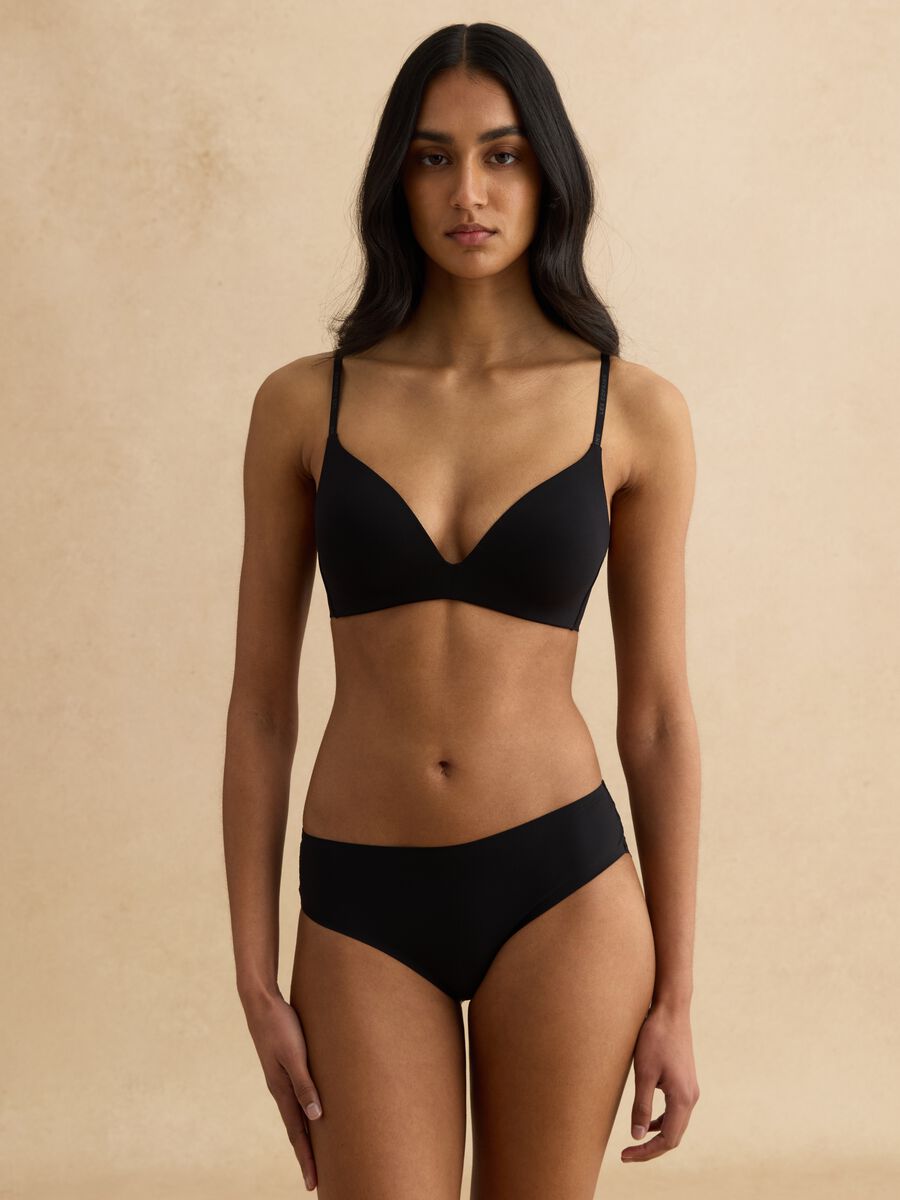 Full Coverage Black Bra_1