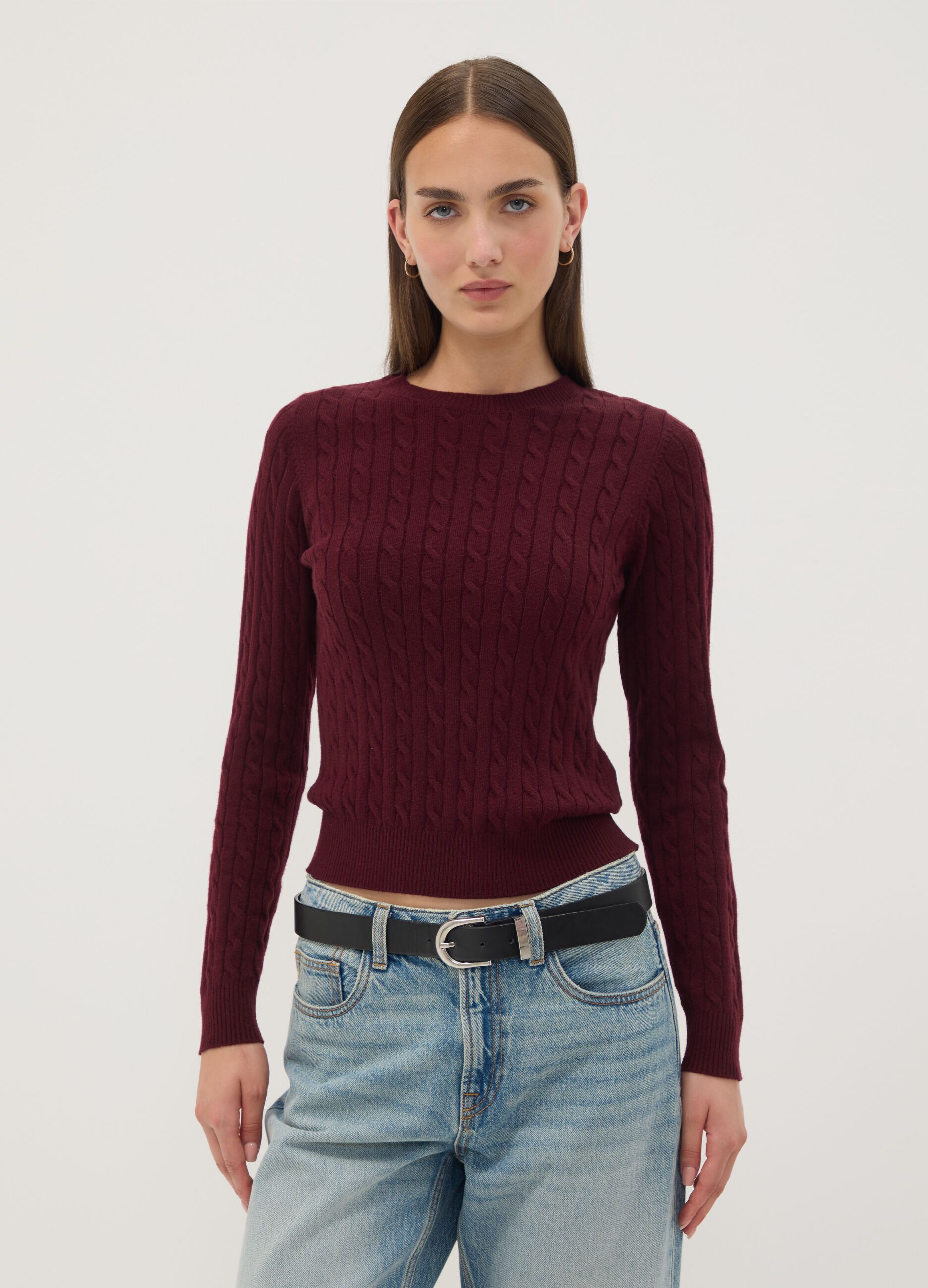 Red cable-knit crew neck jumper, regular fit